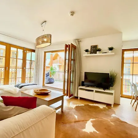 Claudia 2 By Smr - Inc And Near Gondola Appartamento *