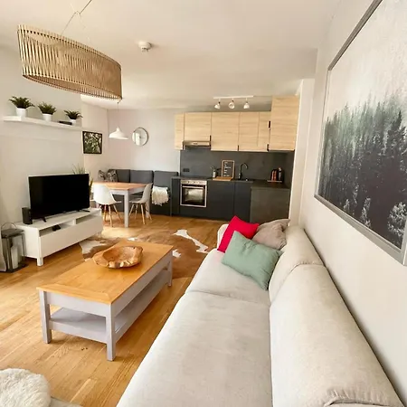 Appartement Claudia 2 By Smr - Inc And Near Gondola